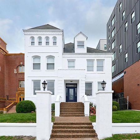 White House At Grand Central Tower Grove Luaran gambar