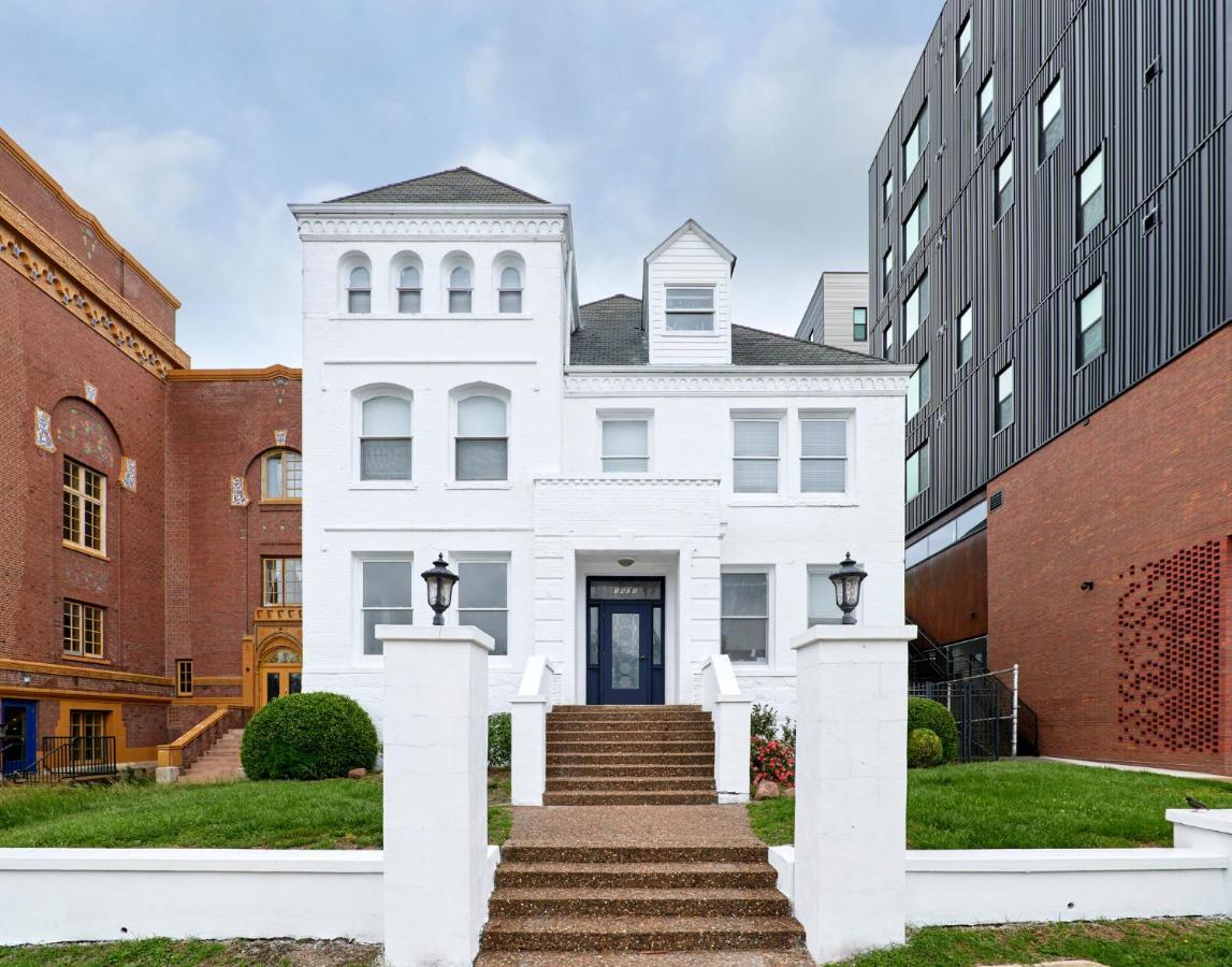 White House At Grand Central Tower Grove Luaran gambar