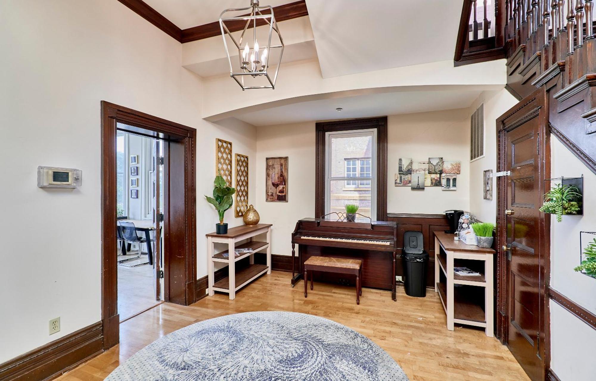 White House At Grand Central Tower Grove Luaran gambar